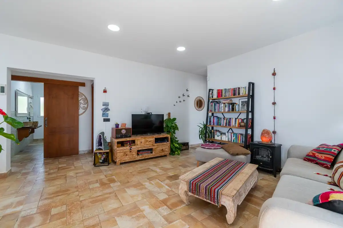 Sala de estar de Finca rústica en venta en Guía de Isora con Jardín privado, Terraza y Piscina
