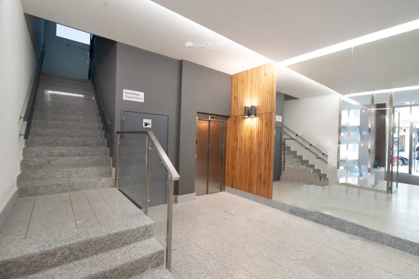 Piso de alquiler en Bilbao  con Calefacción, Terraza y Balcón