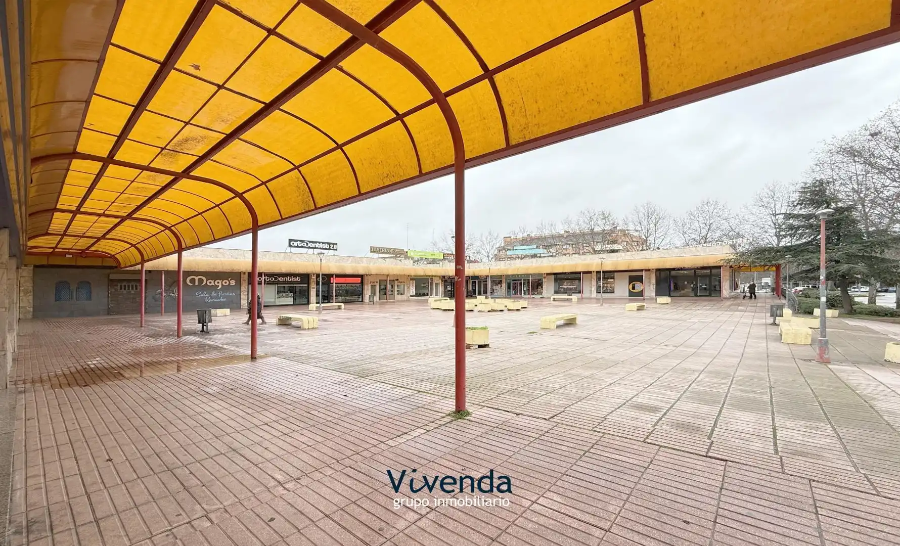 Vista exterior de Local en venda en Fuenlabrada