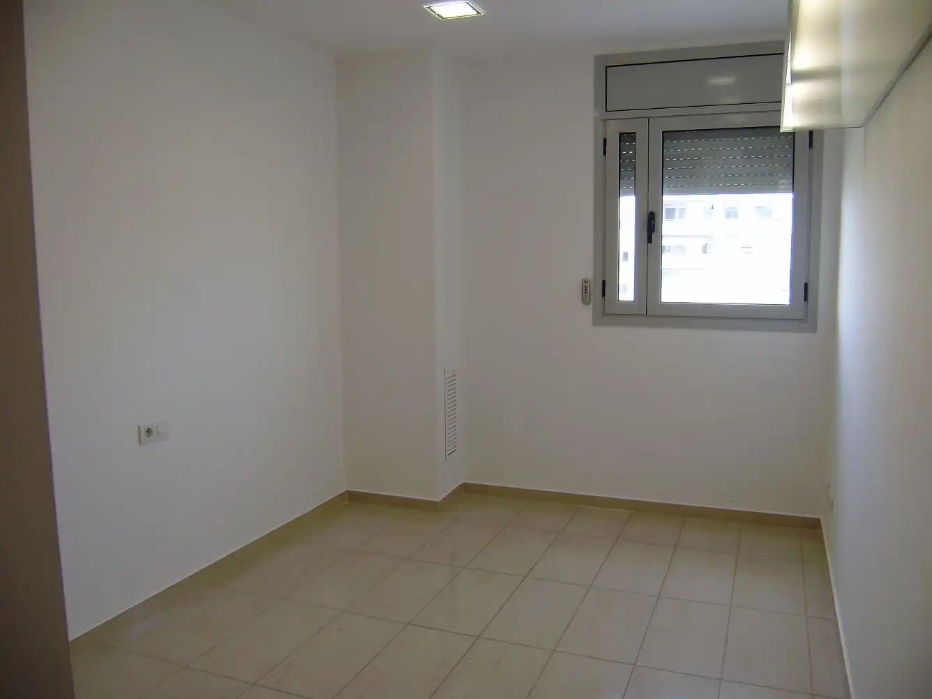Bedroom of Flat for rent in Badalona  with Air Conditioner, Heating and Terrace