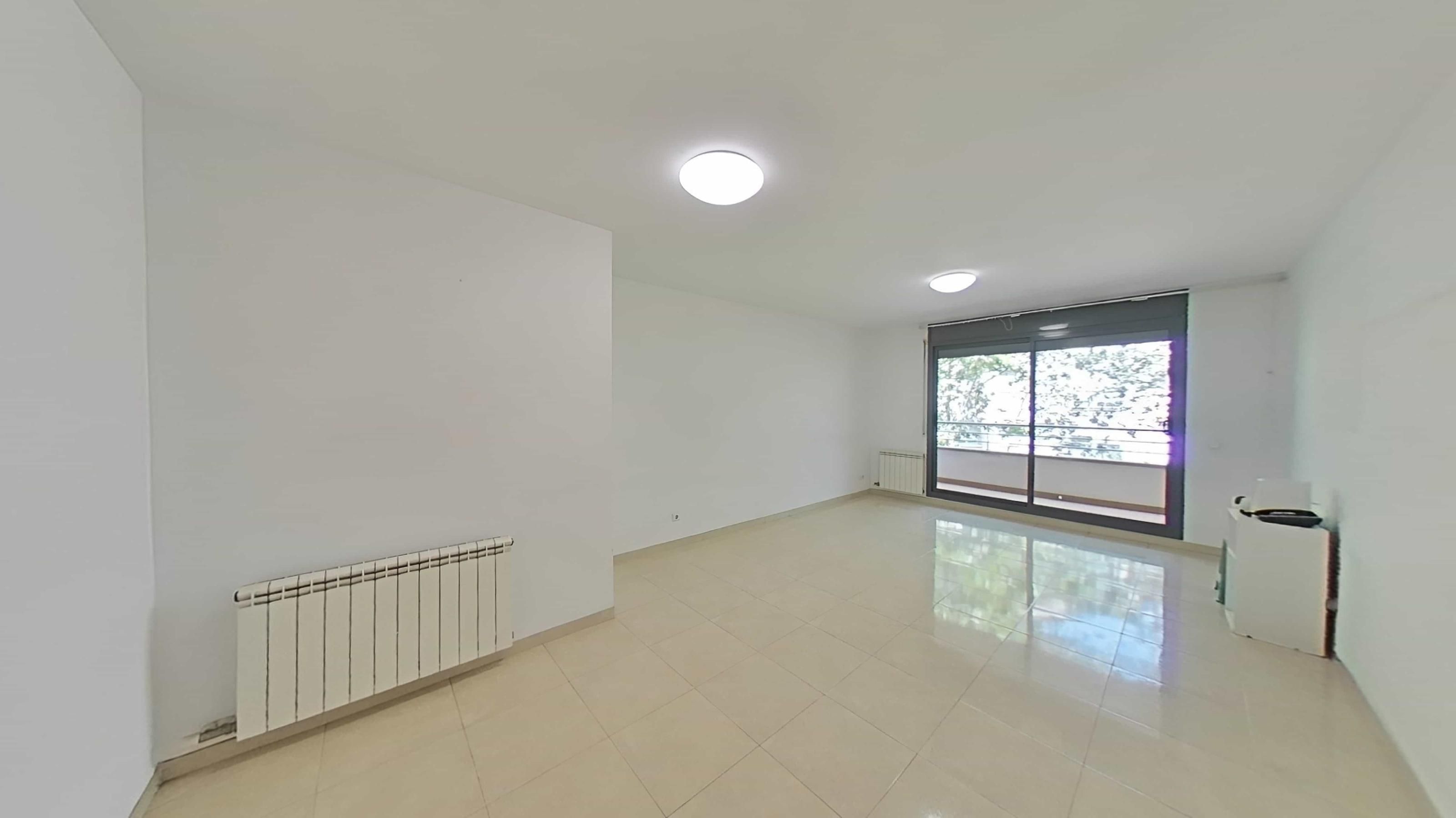 Sala d'estar de Pis en venda en Vilafranca del Penedès amb Aire condicionat, Calefacció i Jardí privat