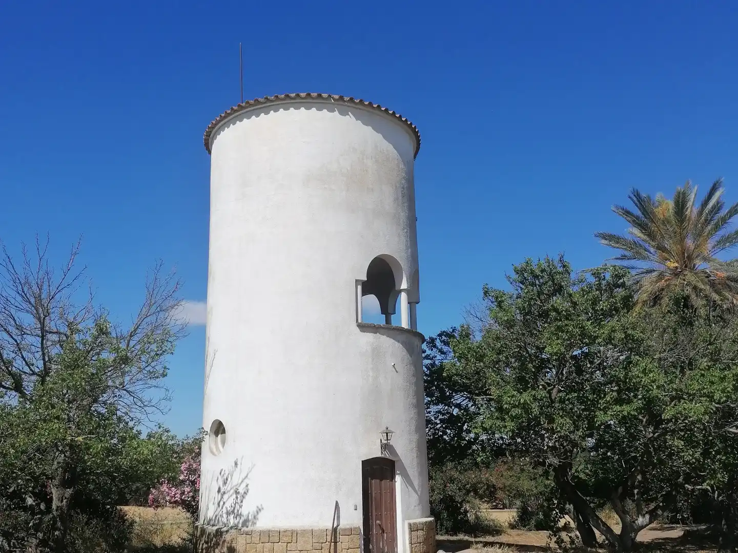 Vista exterior de Finca rústica en venda en Chiclana de la Frontera amb Terrassa, Traster i Piscina