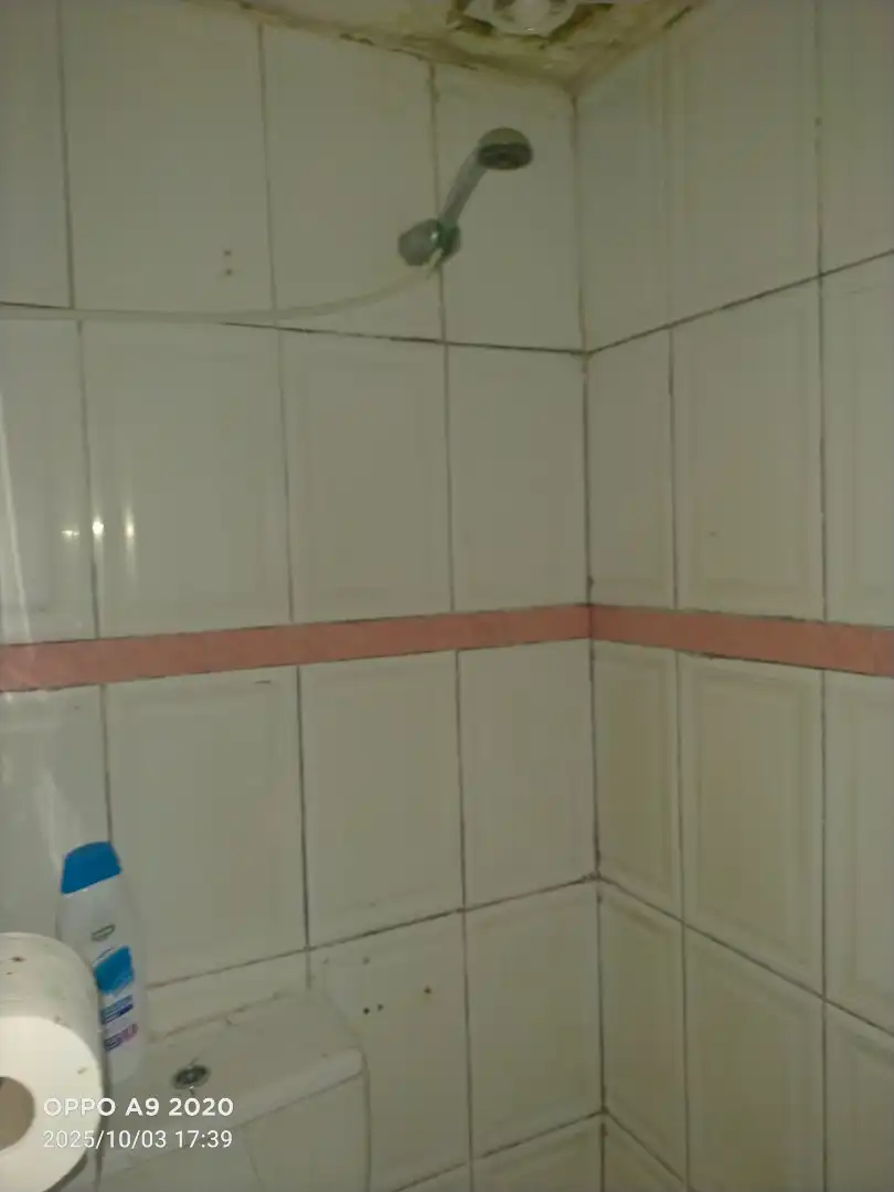 Baño de Local en venta en Santa Cruz de Tenerife con Aire acondicionado y Amueblado