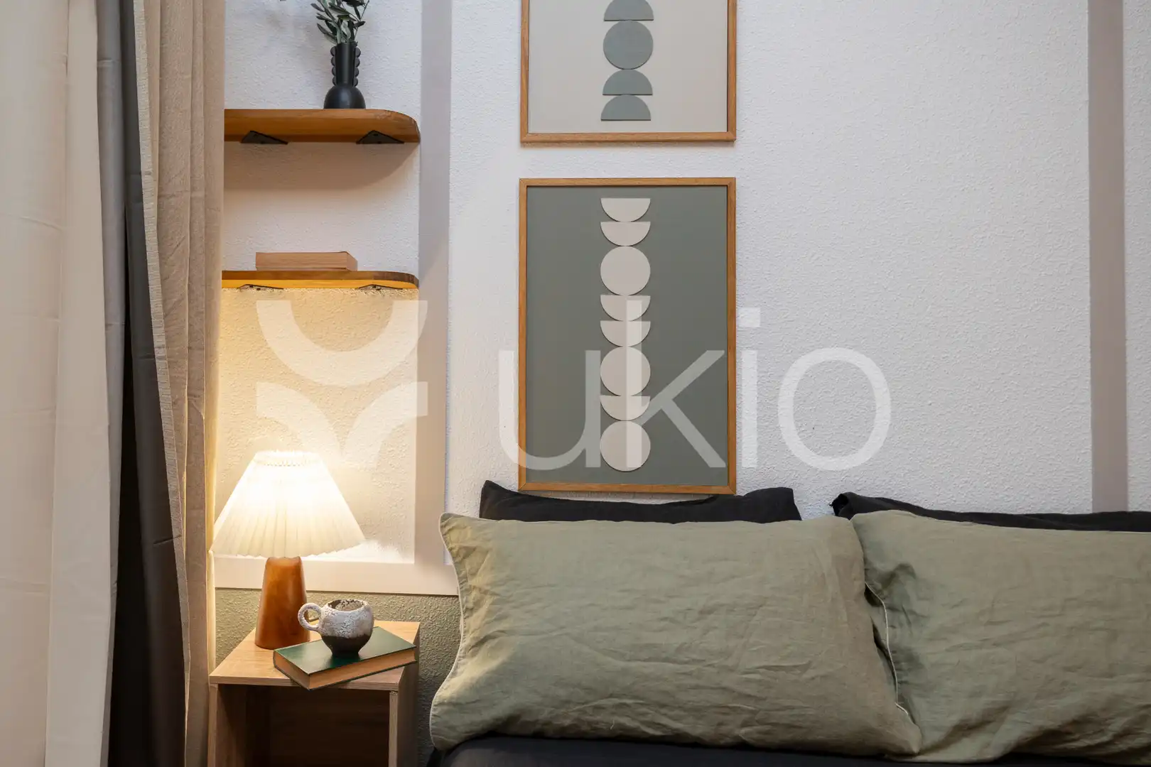 Habitación de Apartamento de alquiler en Madrid con Aire acondicionado, Calefacción y Amueblado