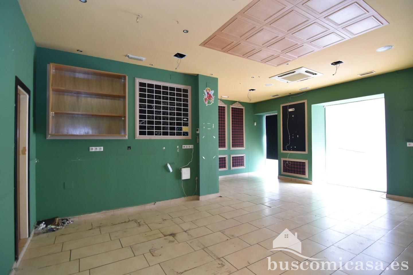 Local en venta en Linares con Aire acondicionado