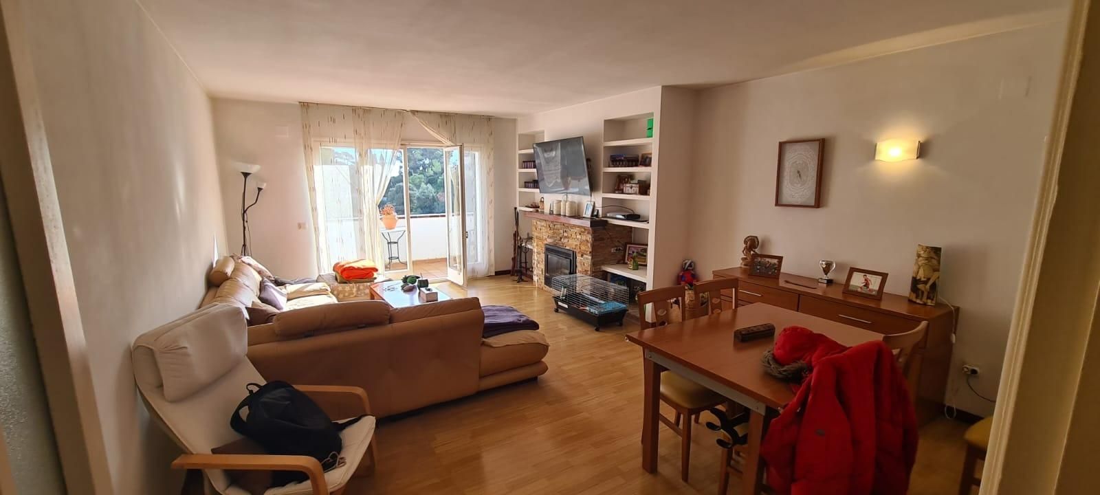 Sala d'estar de Casa adosada en venda en Tossa de Mar amb Jardí privat, Terrassa i Balcó