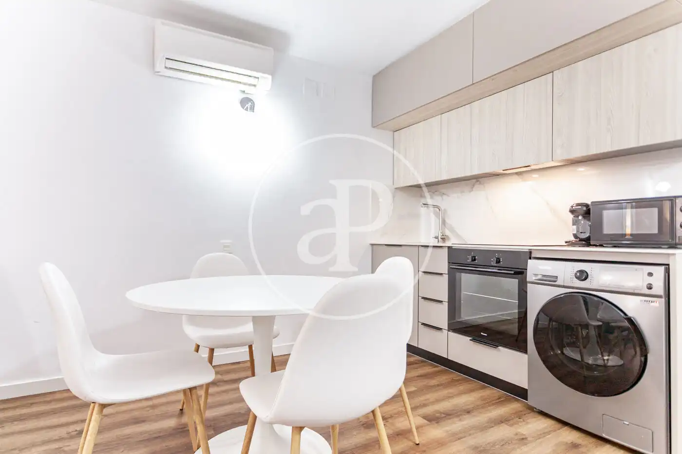 Kitchen of Flat for sale in Valencia  with Air Conditioner and Heating