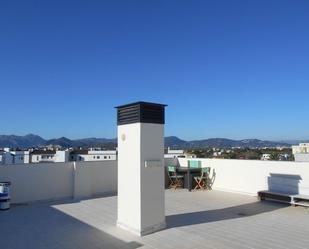 Terrasse von Dachboden miete in Oliva mit Klimaanlage, Terrasse und Balkon