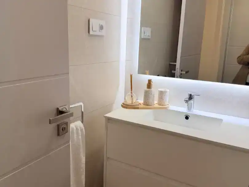 Bany de Pis en venda en El Puig de Santa Maria amb Aire condicionat, Piscina i Balcó