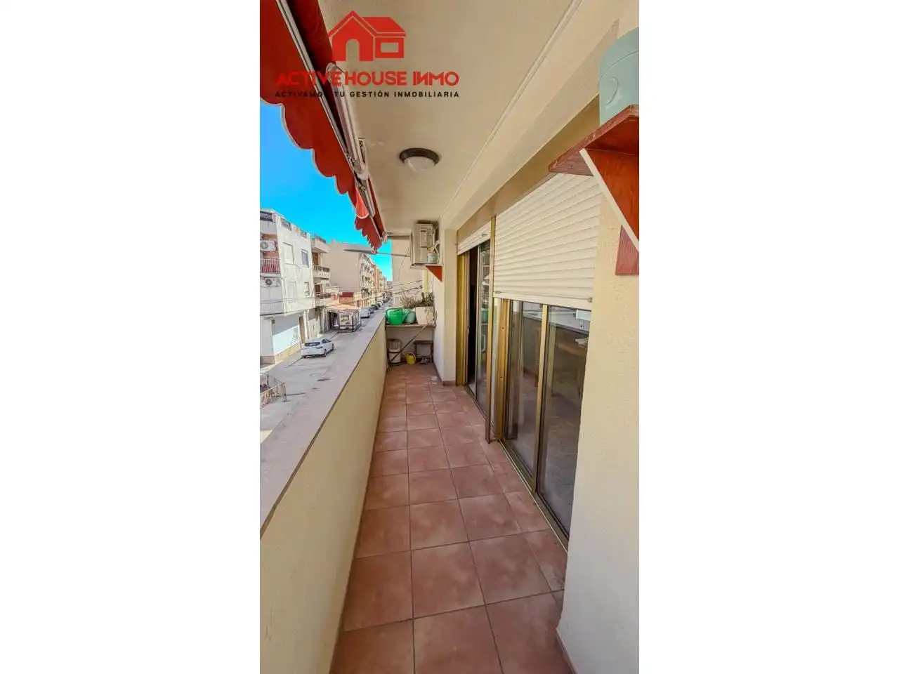 Piso con terraza en venta en Calle Joan Tibau, imagen 2