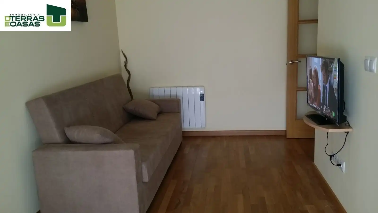 Sala de estar de Ático de alquiler en Marín con Piscina y Piscina comunitaria