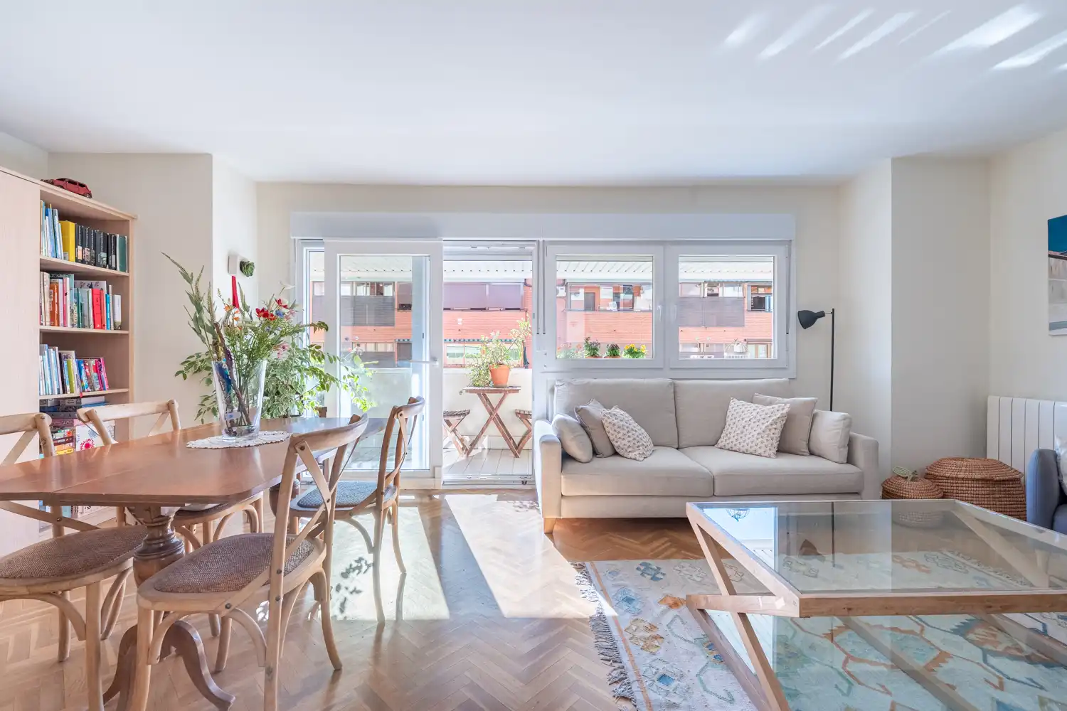 Sala de estar de Piso en venta en Tres Cantos con Aire acondicionado, Calefacción y Parquet