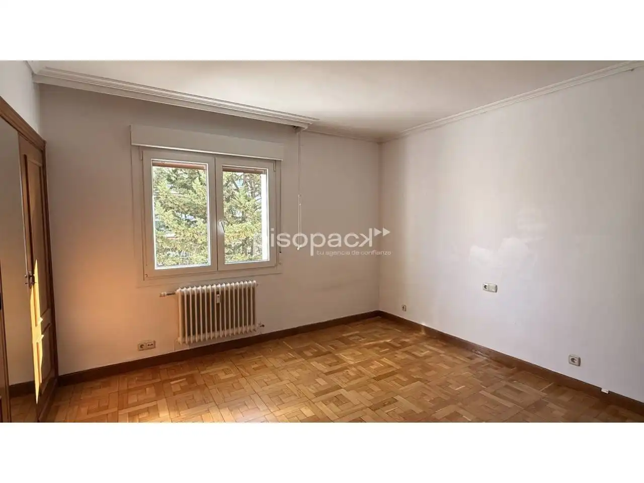 Habitación de Piso en venta en  Pamplona / Iruña con Aire acondicionado, Terraza y Trastero