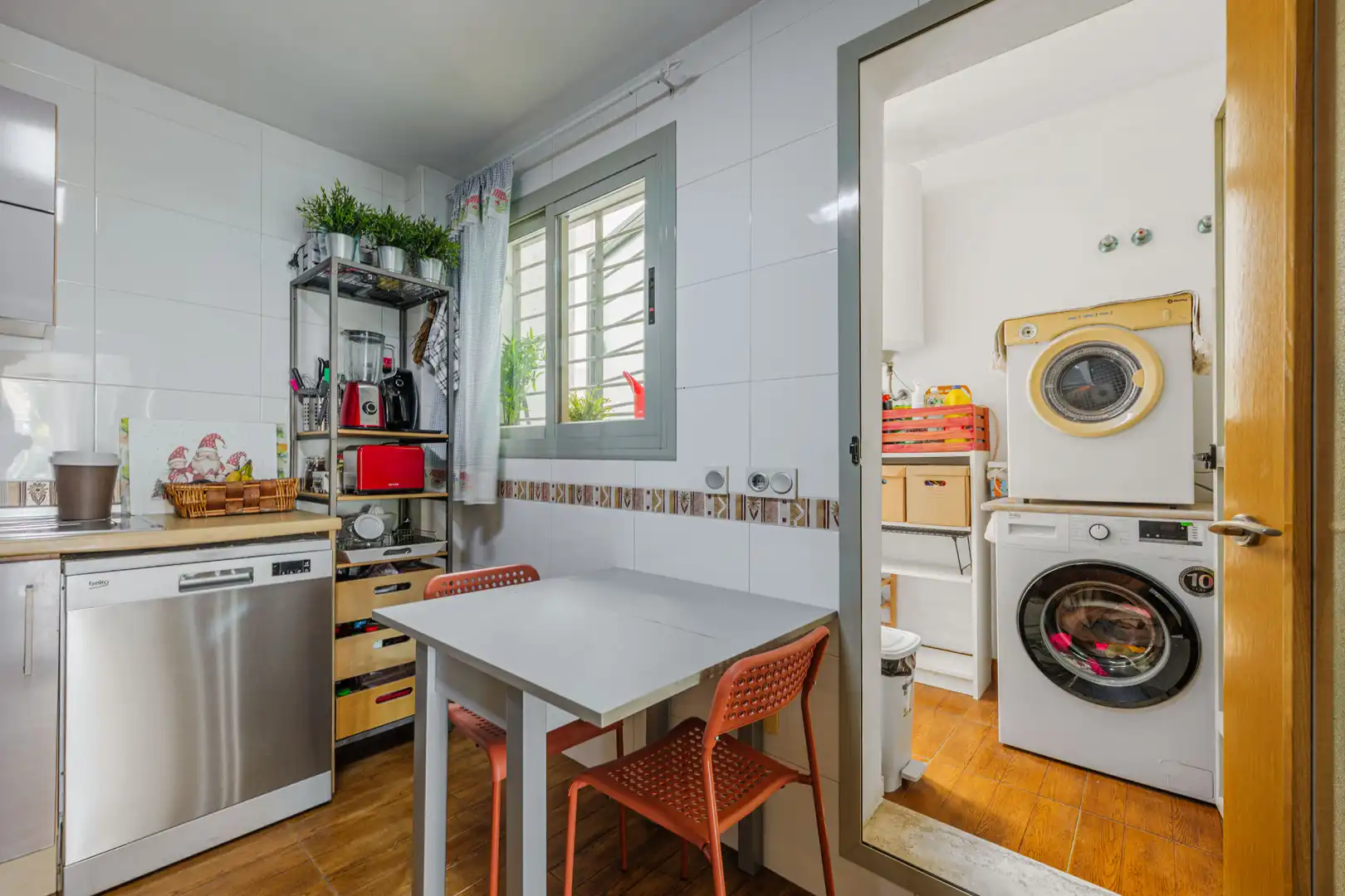 Kitchen of Apartments for sale in Málaga  with Air Conditioner, Terrace and Swimming Pool