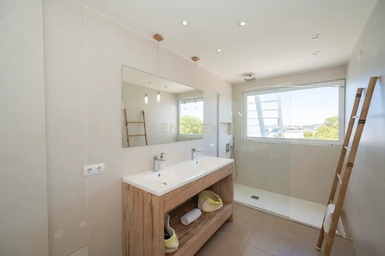 Bany de Apartament en venda en Sant Josep de sa Talaia amb Aire condicionat, Traster i Forn