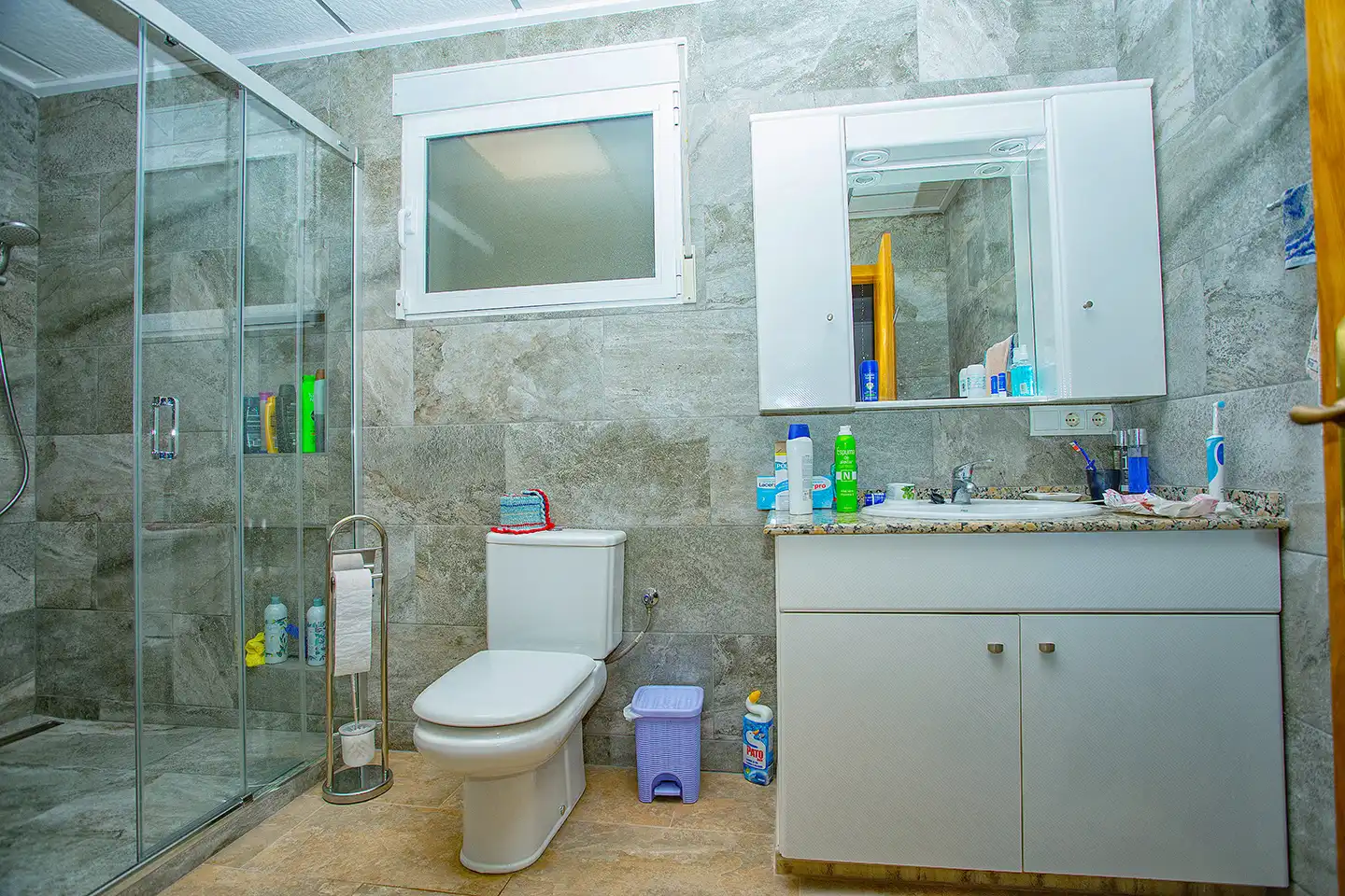 Baño de Finca rústica en venta en Aspe con Aire acondicionado, Calefacción y Jardín privado