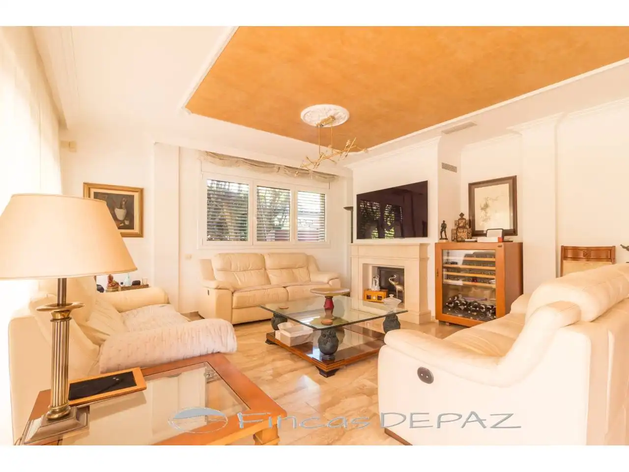 Sala de estar de Casa o chalet en venta en Castelldefels con Aire acondicionado, Calefacción y Jardín privado