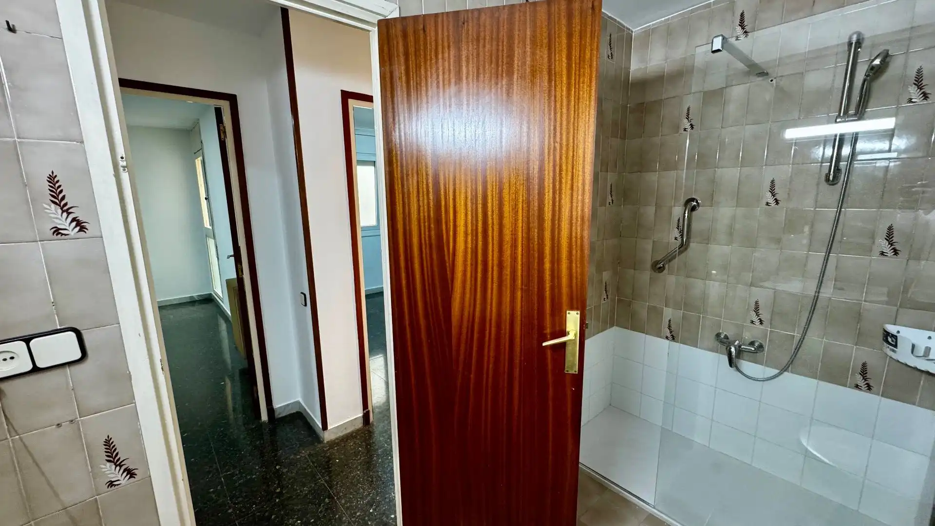 Baño de Piso en venta en Terrassa con Aire acondicionado y Calefacción
