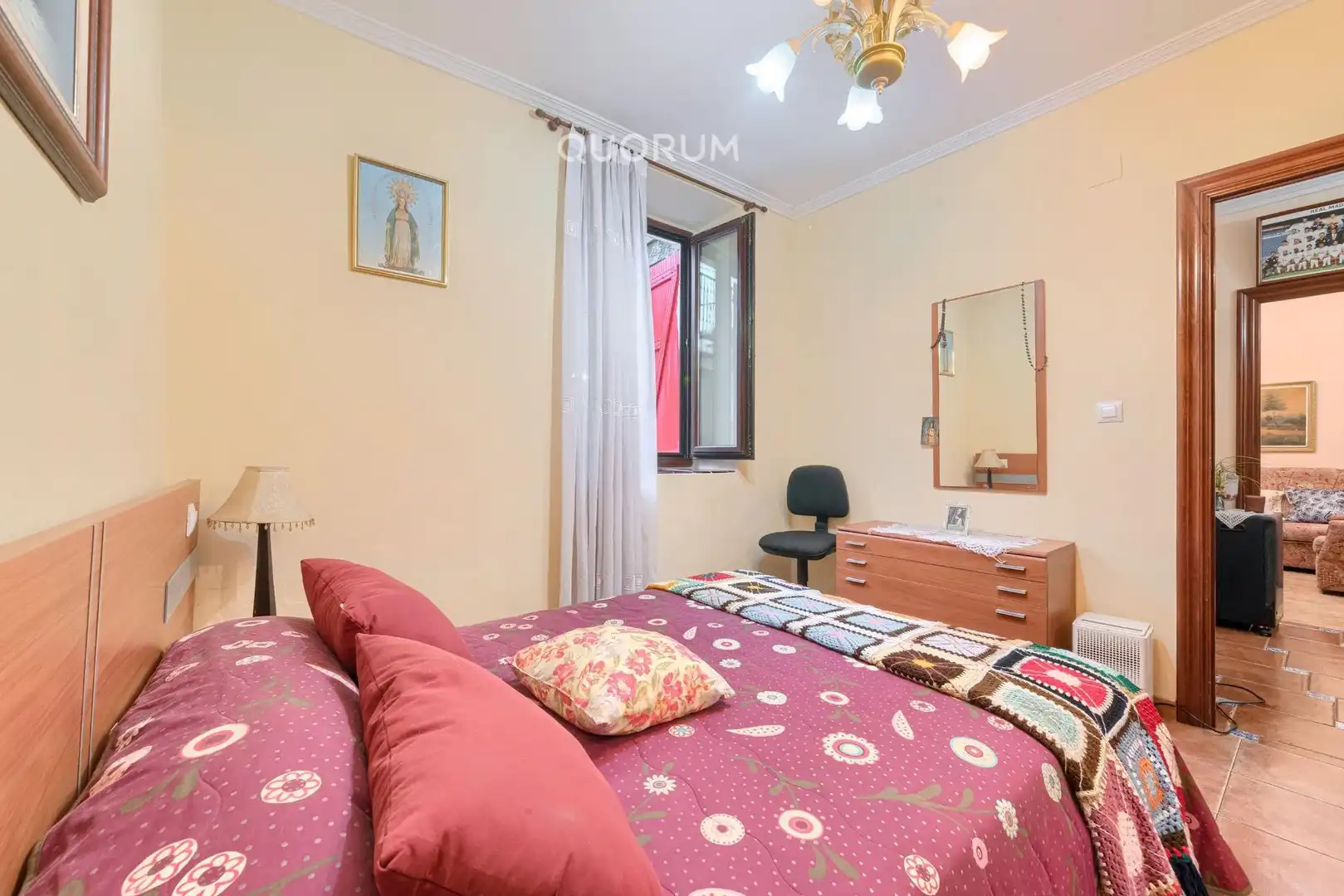 Schlafzimmer von Country house zum Verkauf in Bilbao  mit Heizung, Terrasse und Möbliert