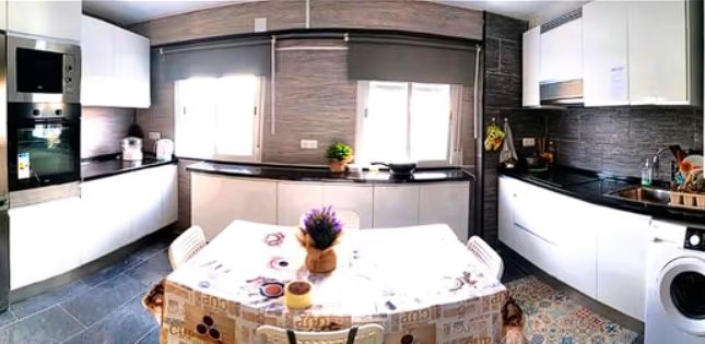 Kitchen of Flat for share in  Valencia Capital  with Air Conditioner, Heating and Furnished