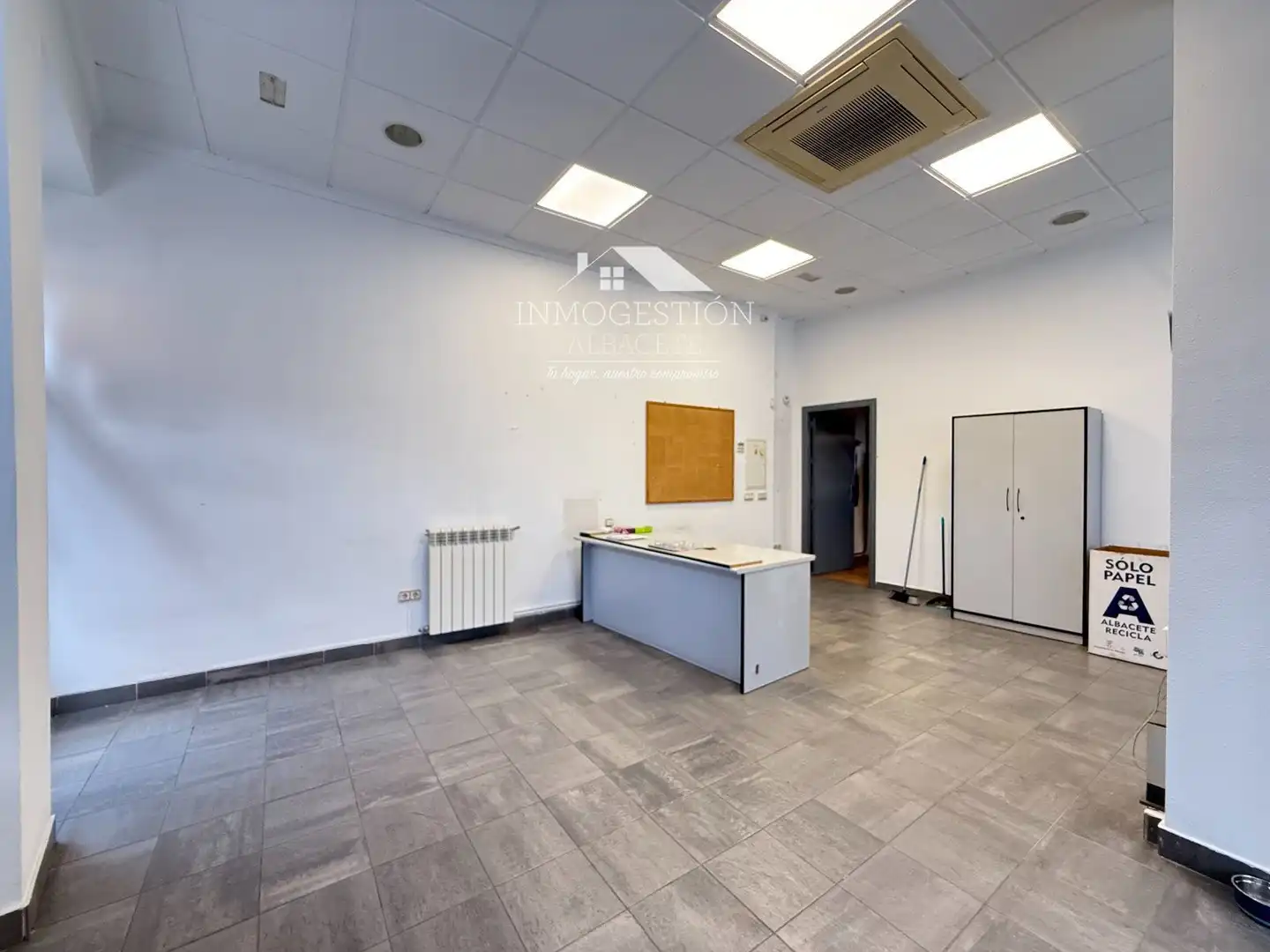 Commercial properties for rent in Albacete  with Air Conditioner