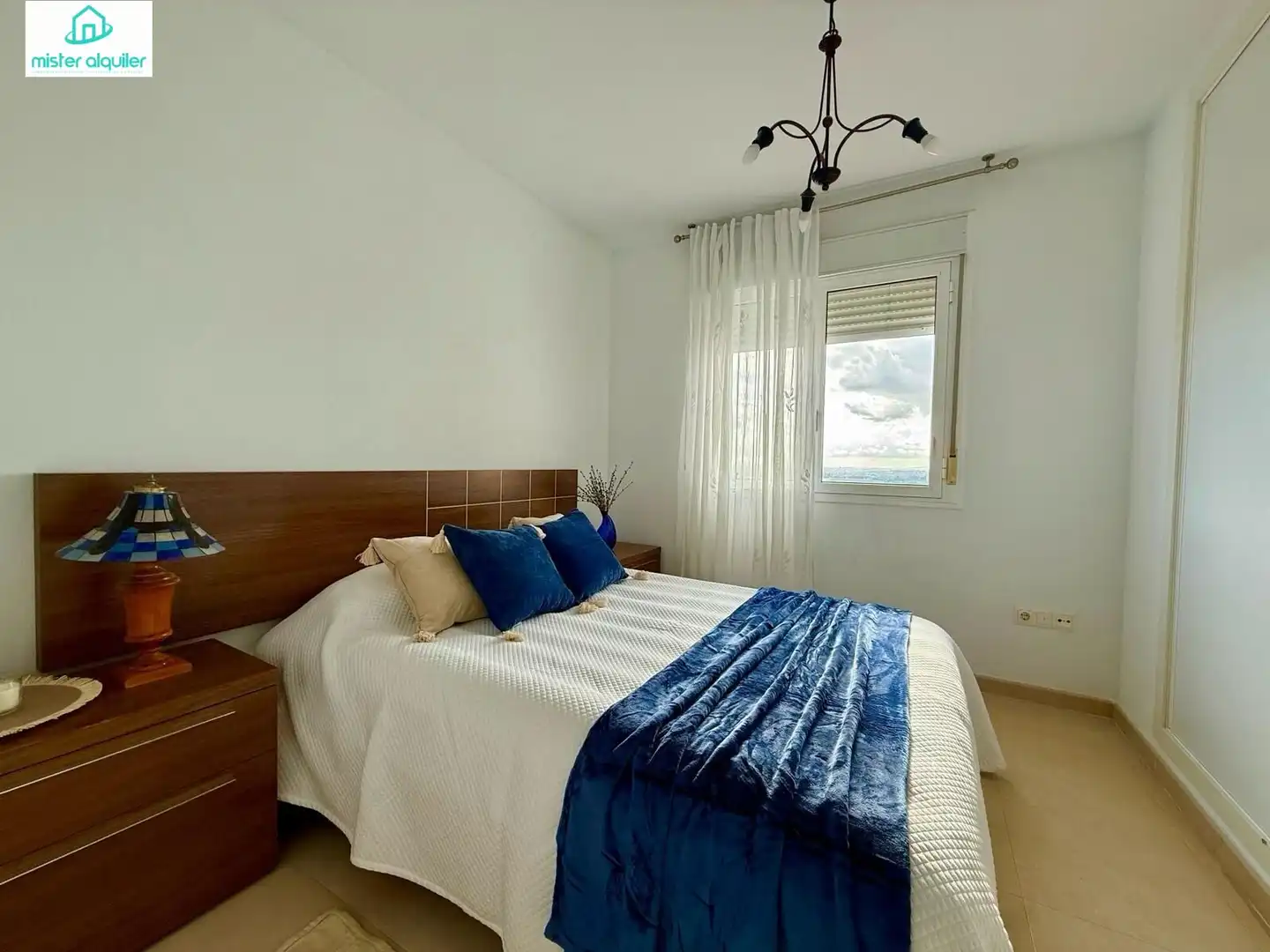 Habitación de Apartamento de alquiler en Mutxamel con Calefacción, Jardín privado y Terraza