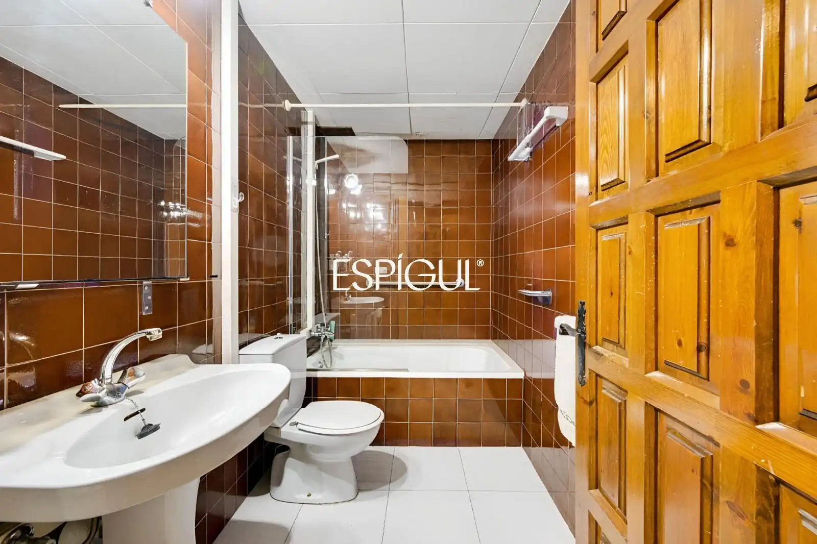 Baño de Casa o chalet en venta en Torroella de Montgrí con Calefacción, Terraza y Piscina