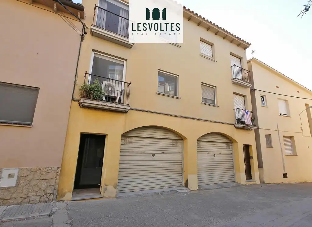 Exterior view of Flat for sale in Verges  with Air Conditioner, Heating and Terrace