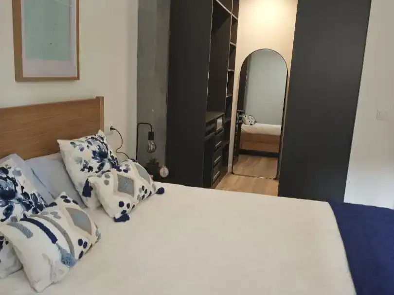 Habitación de Piso en venta en Gijón 