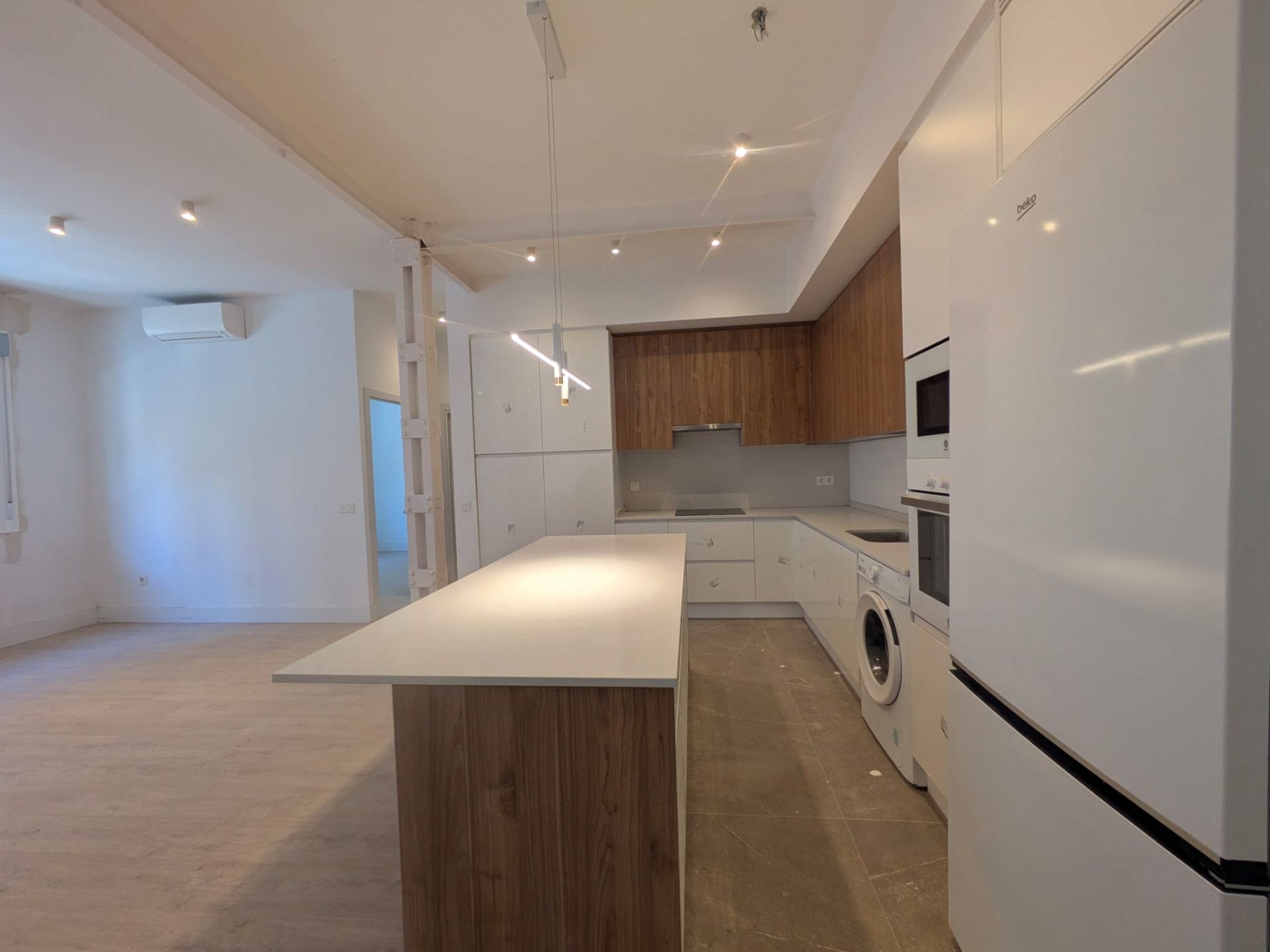 Cuina de Pis de lloguer en  Madrid Capital amb Aire condicionat, Calefacció i Es permeten mascotes