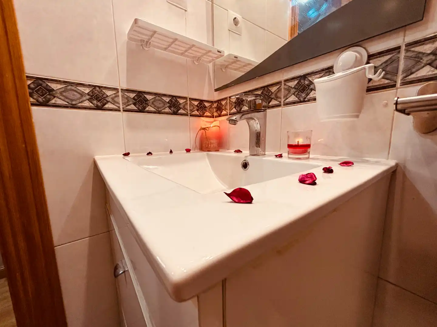 Bathroom of Flat for rent in Getafe  with Air Conditioner, Parquet flooring and Washing machine