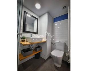 Bany de Apartament de lloguer en Alp amb Calefacció, Parquet i Moblat