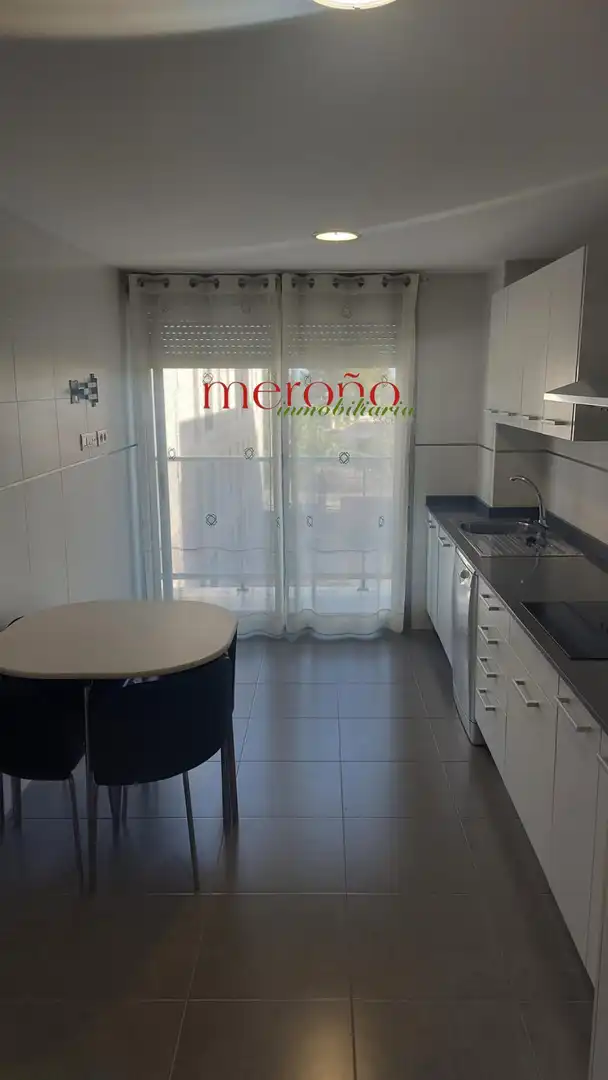 Cocina de Piso de alquiler en Elche / Elx con Terraza y Piscina comunitaria
