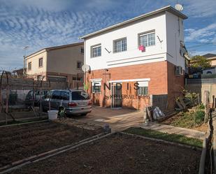 Vista exterior de Casa o xalet en venda en Piera amb Calefacció, Jardí privat i Terrassa