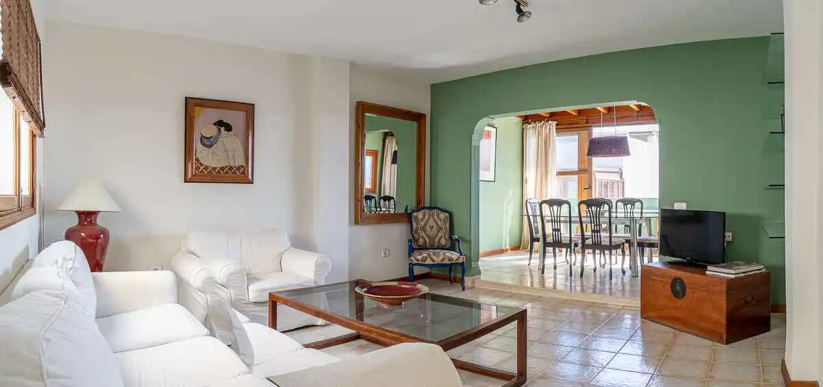 Living room of Flat for sale in Arrecife  with Terrace and Furnished