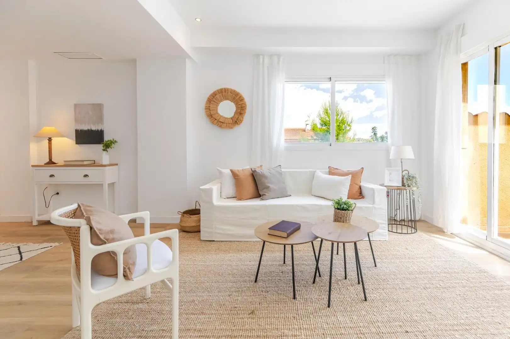 Wohnzimmer von Einfamilien-Reihenhaus zum Verkauf in Gilet mit Terrasse, Abstellraum und Balkon