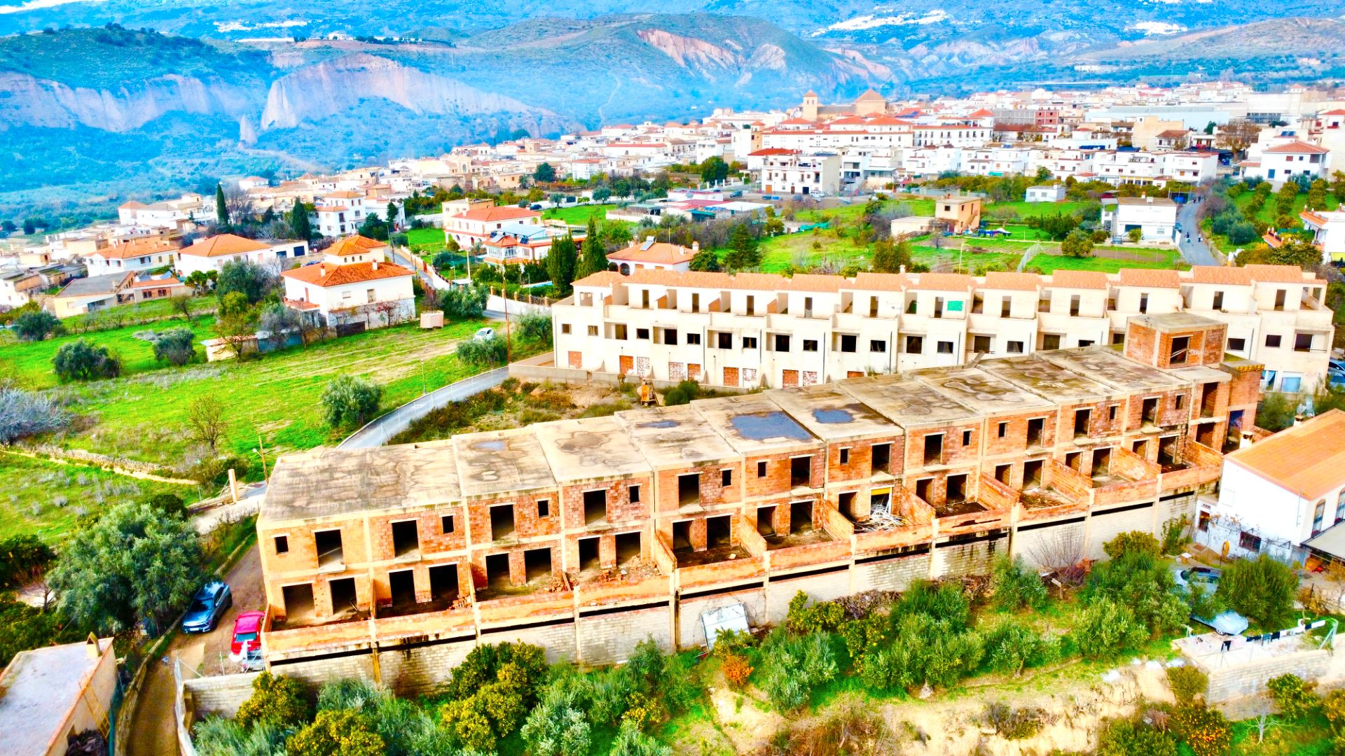 Vista exterior de Edifici en venda en Ugíjar amb Alarma i Piscina comunitària