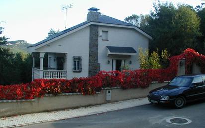 Vista exterior de Casa o xalet en venda en Sant Quirze Safaja amb Calefacció i Jardí privat