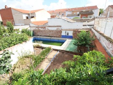 Casa amb piscina en venda a Alcázar de San Juan