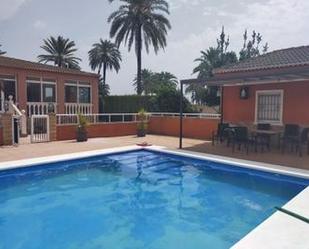 Piscina de Casa o xalet en venda en Elche / Elx