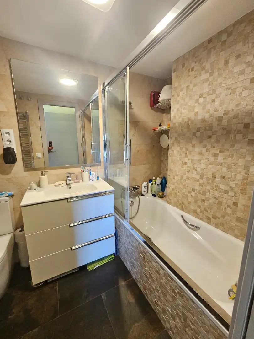 Piso con ascensor en venta en Calle del Marqués de la Valdavia, imagen 19