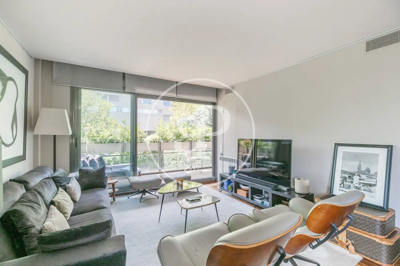 Sala d'estar de Pis en venda en Barcelona amb Aire condicionat, Calefacció i Jardí privat