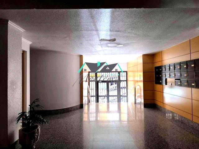 Piso en Venta en Ramón Y Cajal en Casco Antiguo