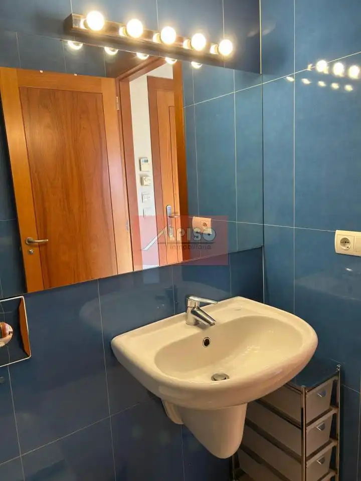 Bathroom of Apartments for rent in Ourense Capital   with Air Conditioner, Heating and Parquet flooring
