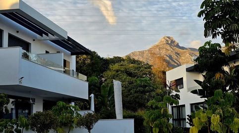 Foto 3 de Casa adosada en venda a La Dama de Noche - La Alzambra, Marbella