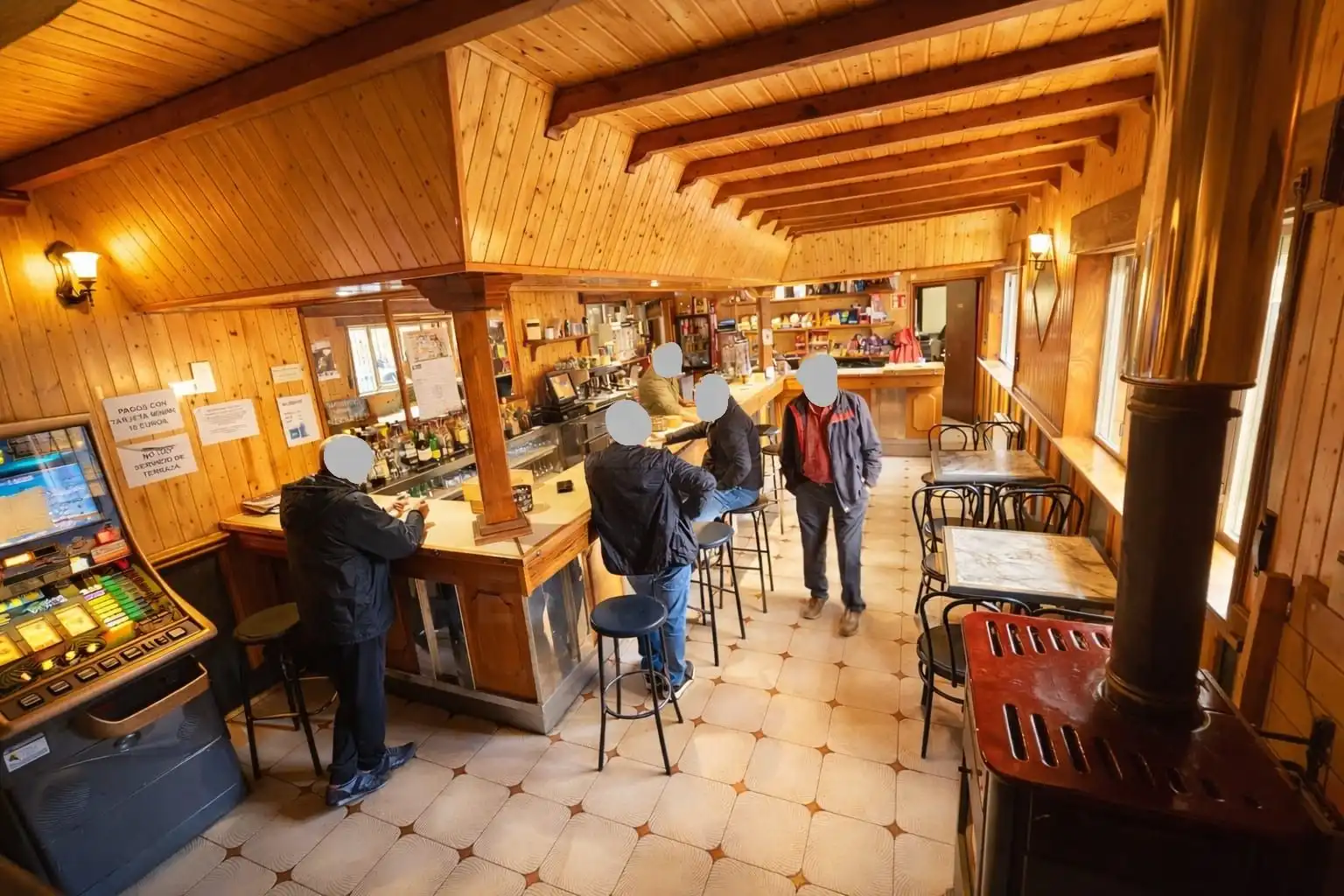 Local en venda en Truchas