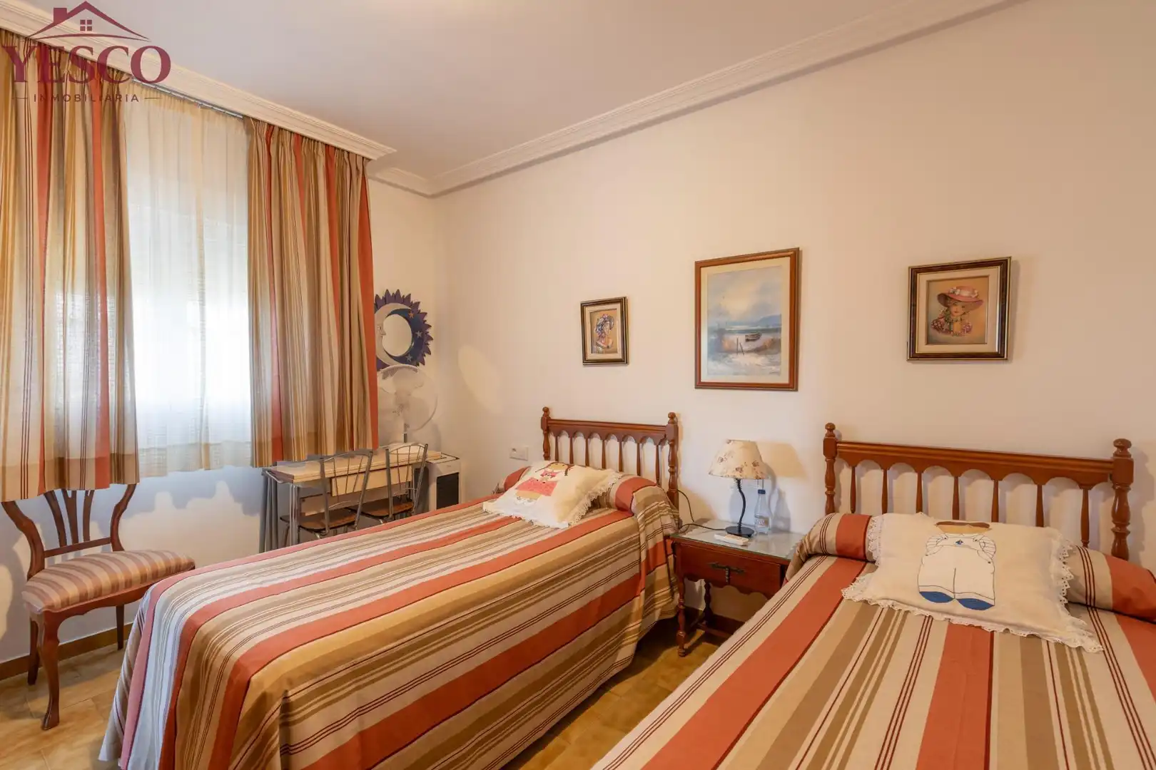 Habitación de Casa adosada en venta en Víznar con Jardín privado, Terraza y Piscina