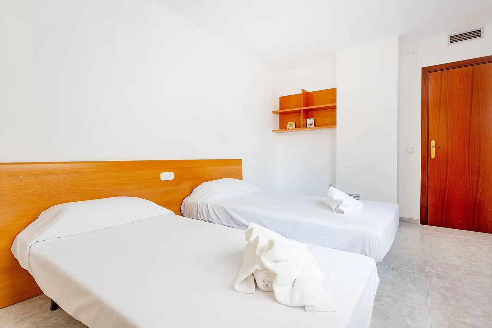 Habitación de Apartamento en venta en Roses con Aire acondicionado y Calefacción