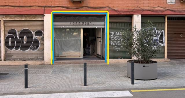 Local comercial en Venta en Barcelona - Camp Arriassa en La Verneda i la Pau