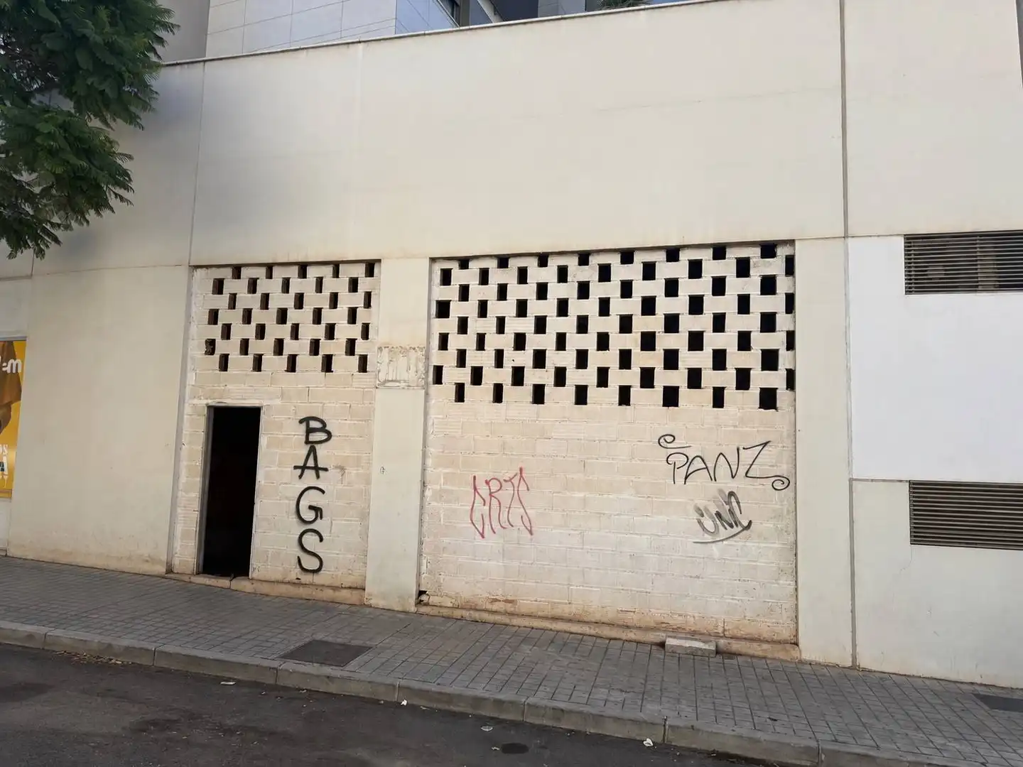 Local de lloguer en San Luis
